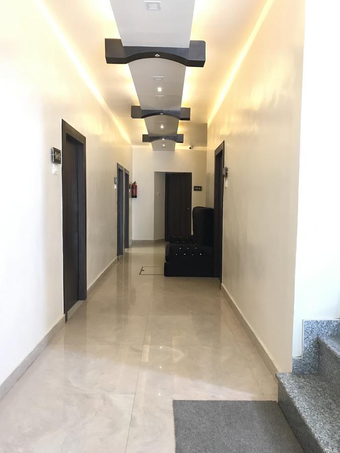 Hotel Mmk Канпур Екстериор снимка