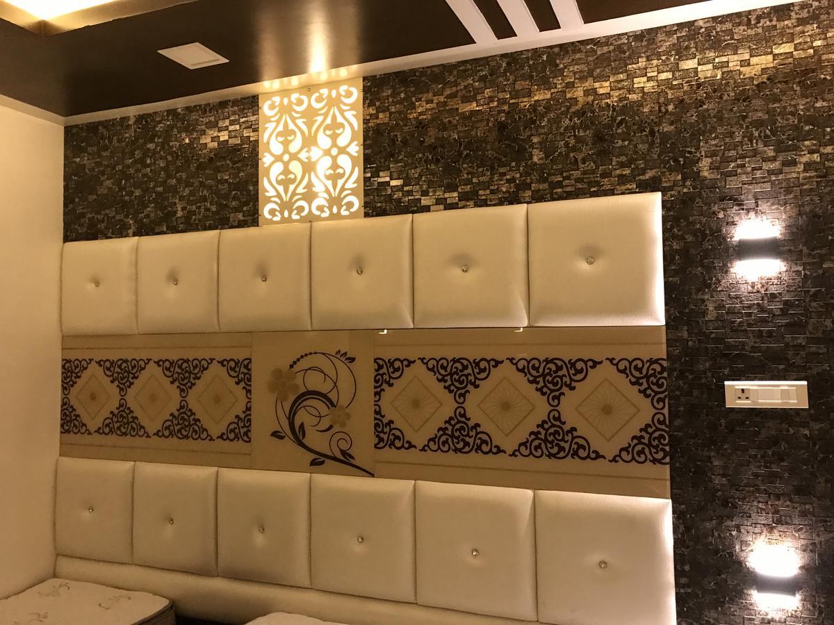 Hotel Mmk Канпур Екстериор снимка