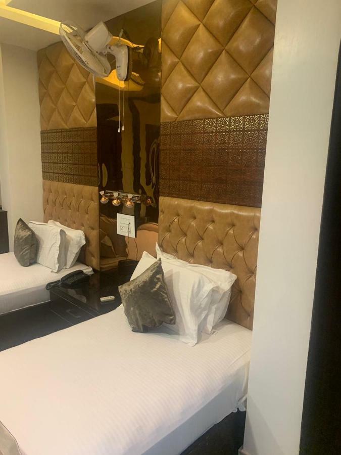 Hotel Mmk Канпур Екстериор снимка